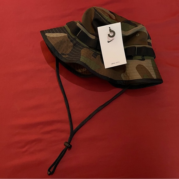 Nike Bucket Hat (BNWT) - Picture 2 of 2